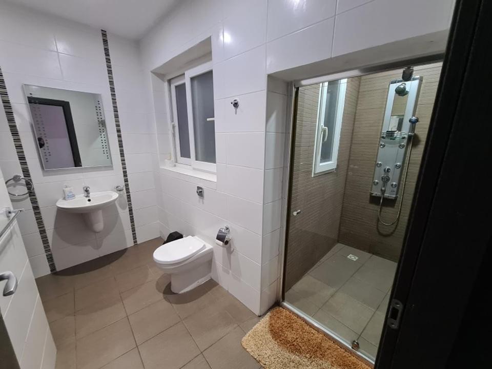 St Julians Central 2 Bedroom Apartment San Ġiljan Buitenkant foto